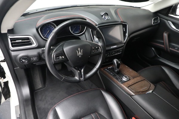 Used 2017 Maserati Ghibli S Q4 for sale $44,900 at Rolls-Royce Motor Cars Greenwich in Greenwich CT 06830 13