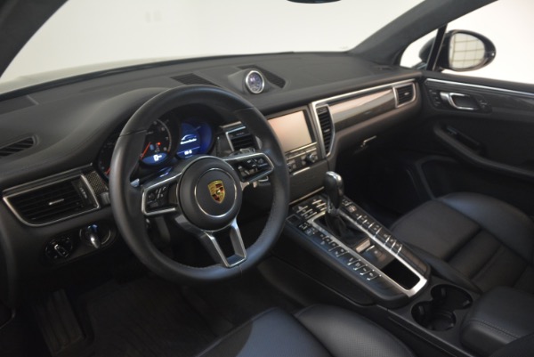 Used 2016 Porsche Macan Turbo for sale Sold at Rolls-Royce Motor Cars Greenwich in Greenwich CT 06830 17