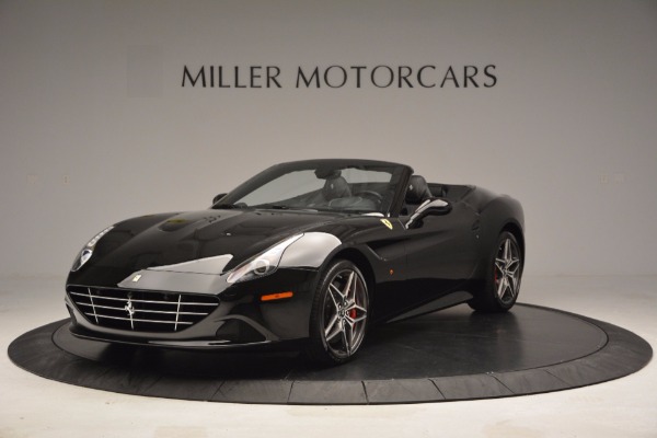 Used 2015 Ferrari California T for sale $155,900 at Rolls-Royce Motor Cars Greenwich in Greenwich CT 06830 1