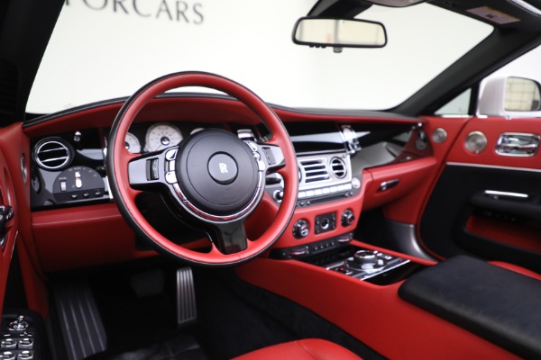 Used 2018 Rolls-Royce Dawn Black Badge for sale $281,900 at Rolls-Royce Motor Cars Greenwich in Greenwich CT 06830 17