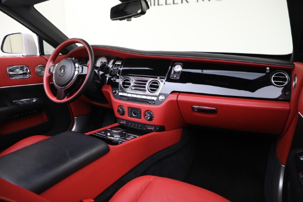 Used 2018 Rolls-Royce Dawn Black Badge for sale $281,900 at Rolls-Royce Motor Cars Greenwich in Greenwich CT 06830 20