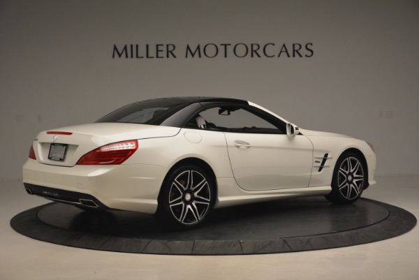 Used 2015 Mercedes Benz SL-Class SL 550 for sale Sold at Rolls-Royce Motor Cars Greenwich in Greenwich CT 06830 21