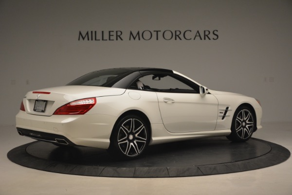 Used 2015 Mercedes Benz SL-Class SL 550 for sale Sold at Rolls-Royce Motor Cars Greenwich in Greenwich CT 06830 22