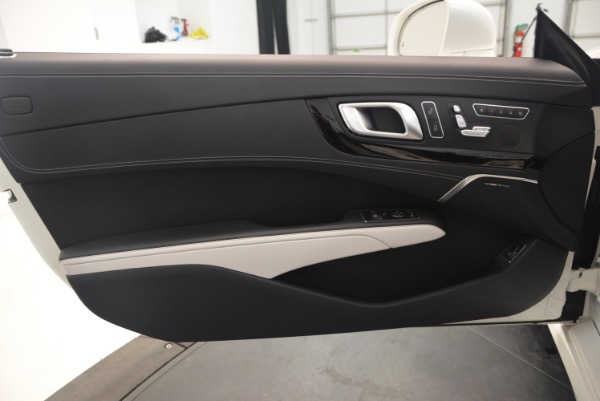 Used 2015 Mercedes-Benz SL-Class SL 550 for sale Sold at Rolls-Royce Motor Cars Greenwich in Greenwich CT 06830 28