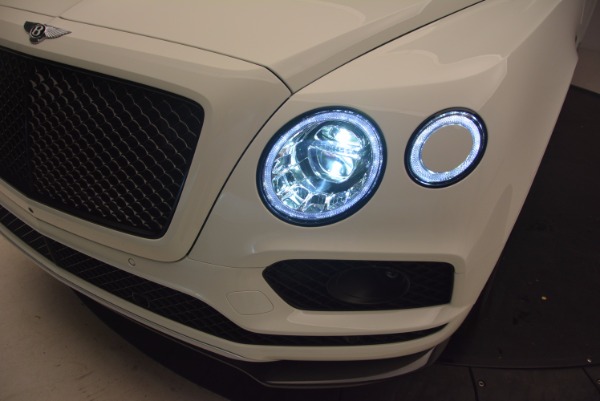 Used 2018 Bentley Bentayga Black Edition for sale Sold at Rolls-Royce Motor Cars Greenwich in Greenwich CT 06830 17