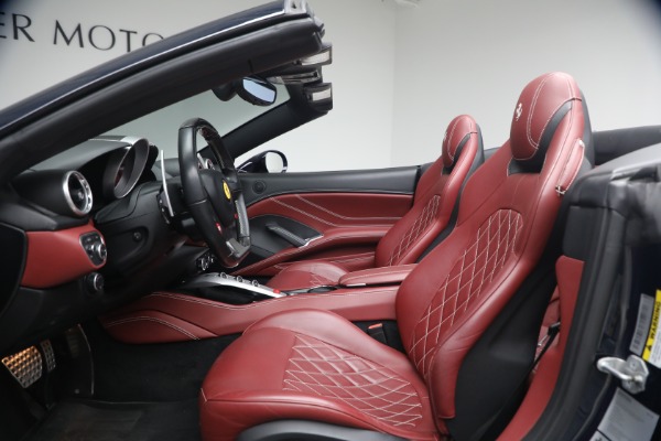 Used 2016 Ferrari California T for sale $119,900 at Rolls-Royce Motor Cars Greenwich in Greenwich CT 06830 14