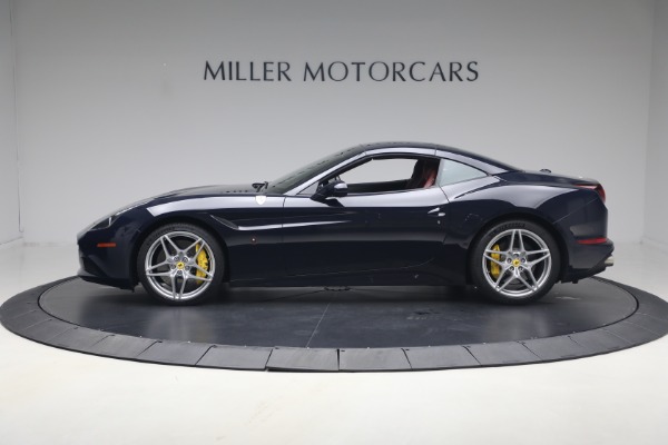 Used 2016 Ferrari California T for sale $119,900 at Rolls-Royce Motor Cars Greenwich in Greenwich CT 06830 25