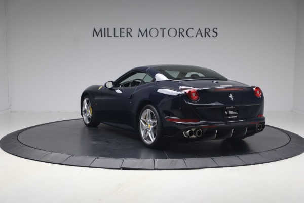 Used 2016 Ferrari California T for sale $119,900 at Rolls-Royce Motor Cars Greenwich in Greenwich CT 06830 27
