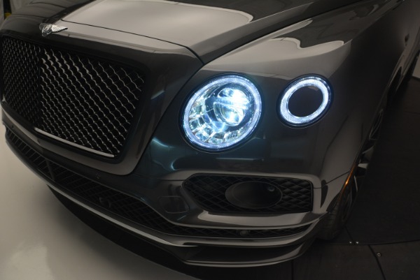 Used 2018 Bentley Bentayga W12 Signature for sale Sold at Rolls-Royce Motor Cars Greenwich in Greenwich CT 06830 16