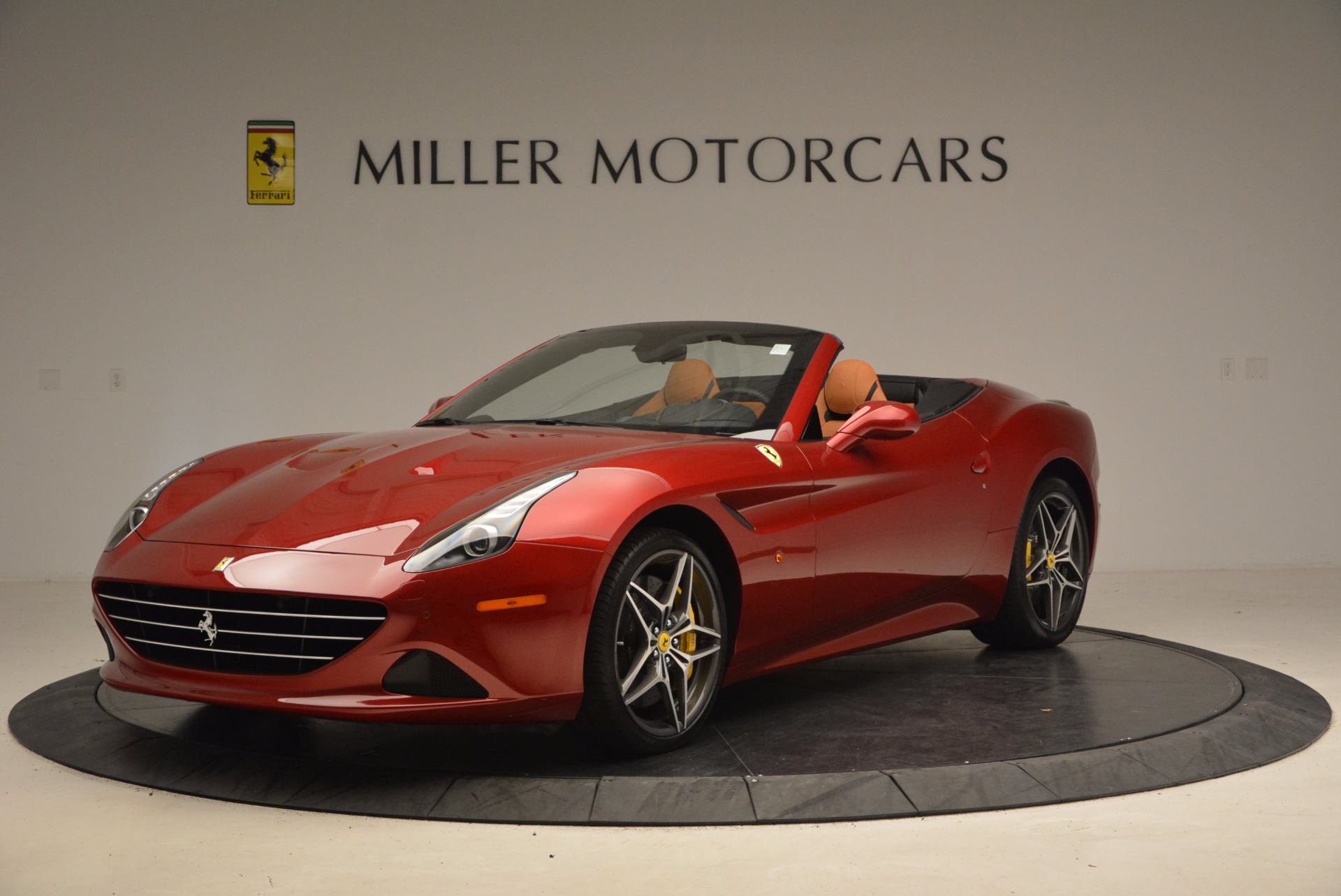 Used 2017 Ferrari California T for sale Sold at Rolls-Royce Motor Cars Greenwich in Greenwich CT 06830 1