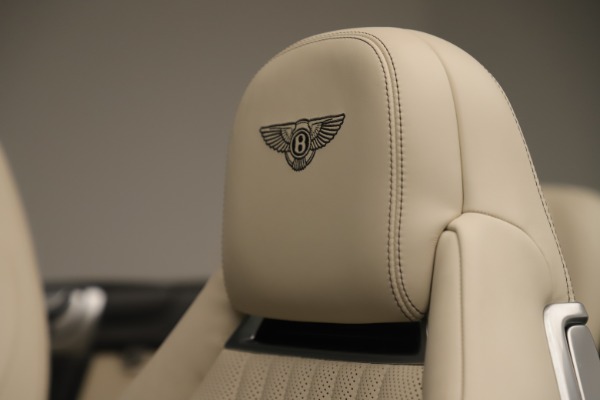 Used 2016 Bentley Continental GTC V8 S for sale Sold at Rolls-Royce Motor Cars Greenwich in Greenwich CT 06830 25