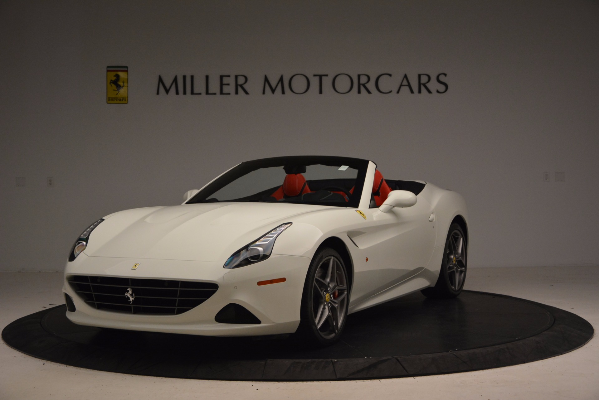 Used 2017 Ferrari California T for sale Sold at Rolls-Royce Motor Cars Greenwich in Greenwich CT 06830 1