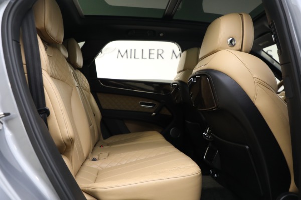 Used 2018 Bentley Bentayga W12 Signature Edition for sale Sold at Rolls-Royce Motor Cars Greenwich in Greenwich CT 06830 26