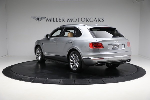 Used 2018 Bentley Bentayga W12 Signature Edition for sale Sold at Rolls-Royce Motor Cars Greenwich in Greenwich CT 06830 5