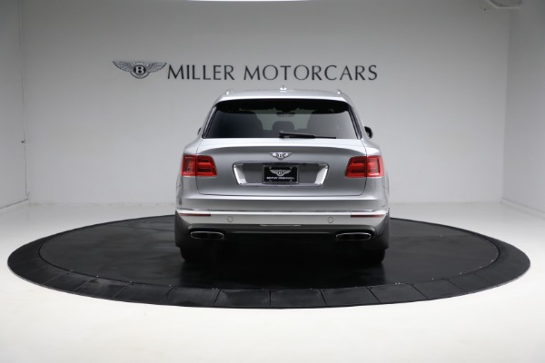 Used 2018 Bentley Bentayga W12 Signature Edition for sale Sold at Rolls-Royce Motor Cars Greenwich in Greenwich CT 06830 6