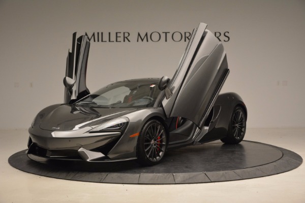 New 2017 McLaren 570GT for sale Sold at Rolls-Royce Motor Cars Greenwich in Greenwich CT 06830 14