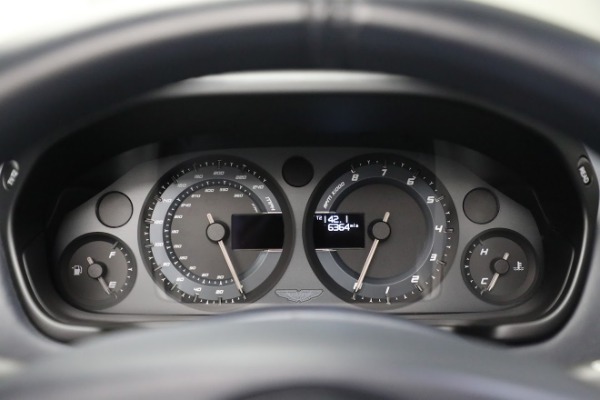 Used 2018 Aston Martin Vanquish S Volante for sale $259,900 at Rolls-Royce Motor Cars Greenwich in Greenwich CT 06830 23