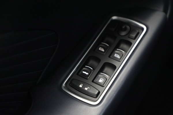 Used 2018 Aston Martin Vanquish S Volante for sale $259,900 at Rolls-Royce Motor Cars Greenwich in Greenwich CT 06830 28