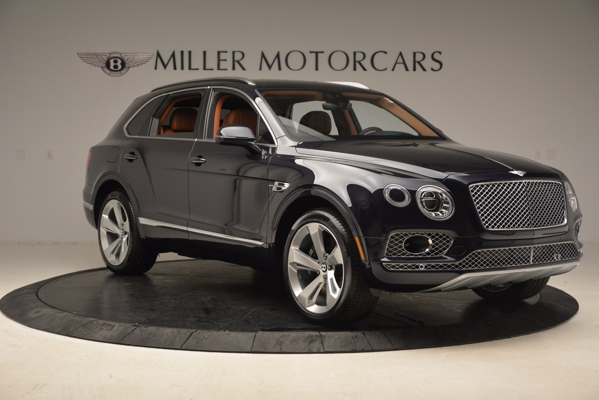 Pre-Owned 2018 Bentley Bentayga W12 Signature For Sale (Special Pricing