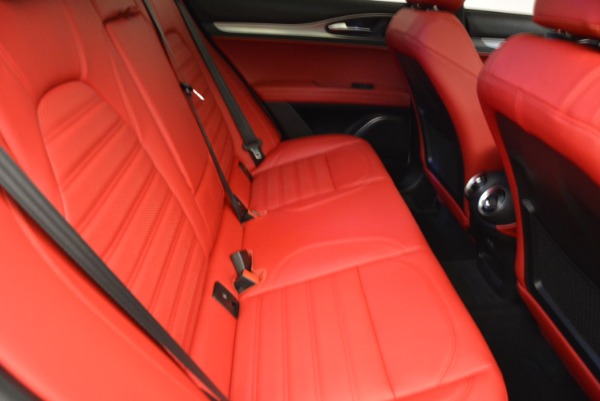 New 2018 Alfa Romeo Stelvio Ti Q4 for sale Sold at Rolls-Royce Motor Cars Greenwich in Greenwich CT 06830 23