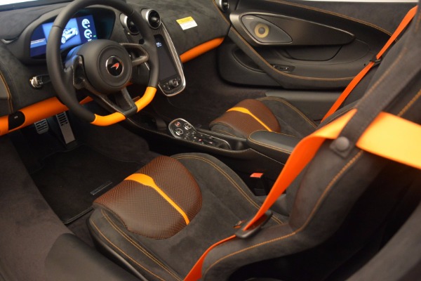 Used 2018 McLaren 570S Spider for sale Sold at Rolls-Royce Motor Cars Greenwich in Greenwich CT 06830 25