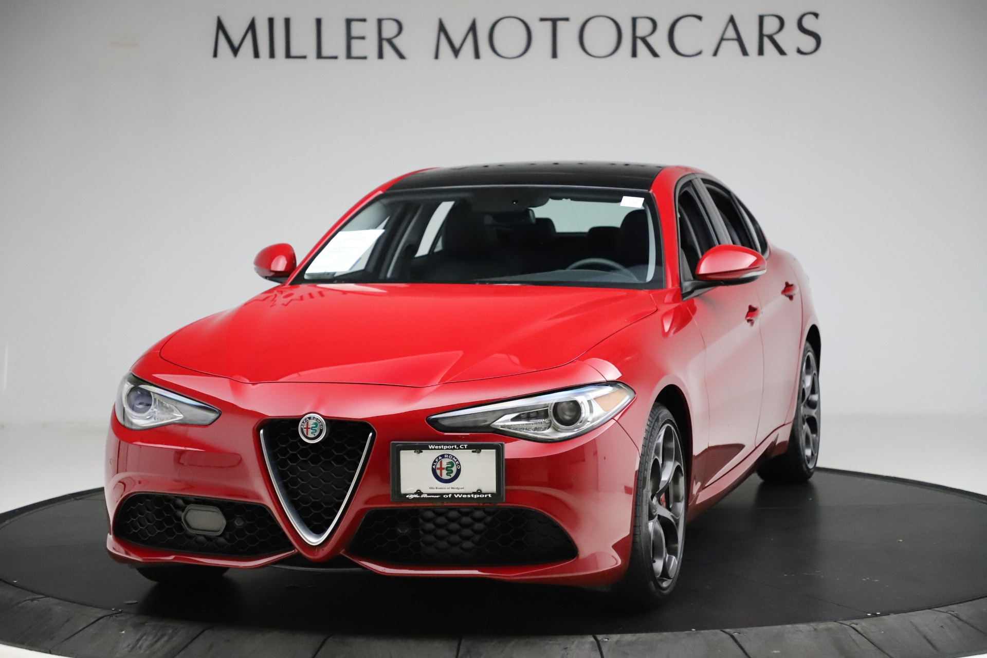 Used 2018 Alfa Romeo Giulia Ti Sport Q4 for sale Sold at Rolls-Royce Motor Cars Greenwich in Greenwich CT 06830 1