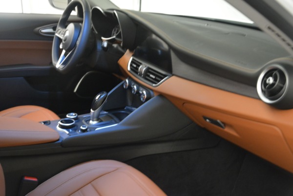 New 2018 Alfa Romeo Giulia Ti Lusso Q4 for sale Sold at Rolls-Royce Motor Cars Greenwich in Greenwich CT 06830 23