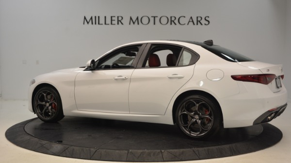 New 2018 Alfa Romeo Giulia Ti Sport Q4 for sale Sold at Rolls-Royce Motor Cars Greenwich in Greenwich CT 06830 4