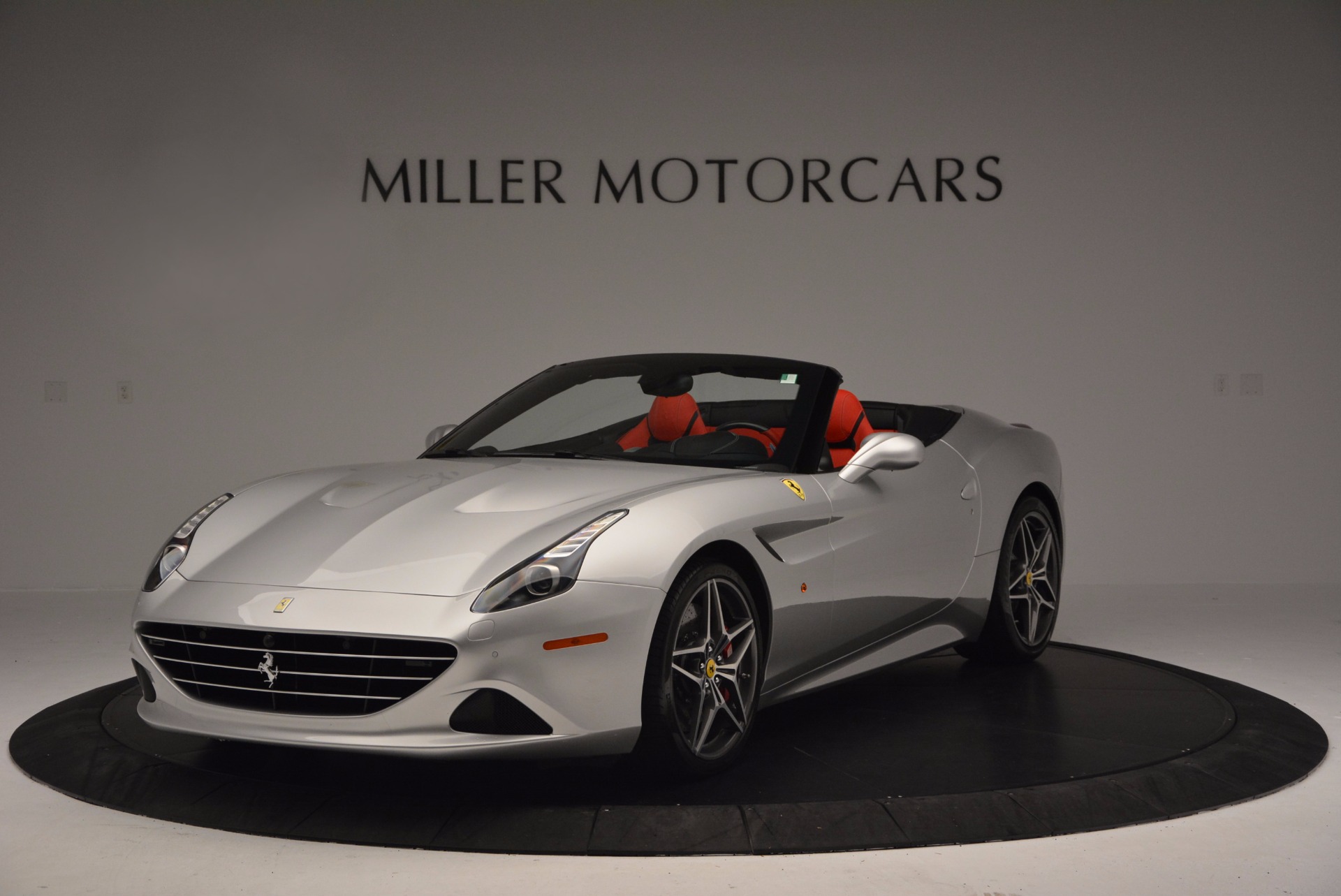 Used 2015 Ferrari California T for sale Sold at Rolls-Royce Motor Cars Greenwich in Greenwich CT 06830 1