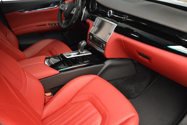 New 2016 Maserati Quattroporte S Q4 ******* DEALERS DEMO for sale Sold at Rolls-Royce Motor Cars Greenwich in Greenwich CT 06830 21