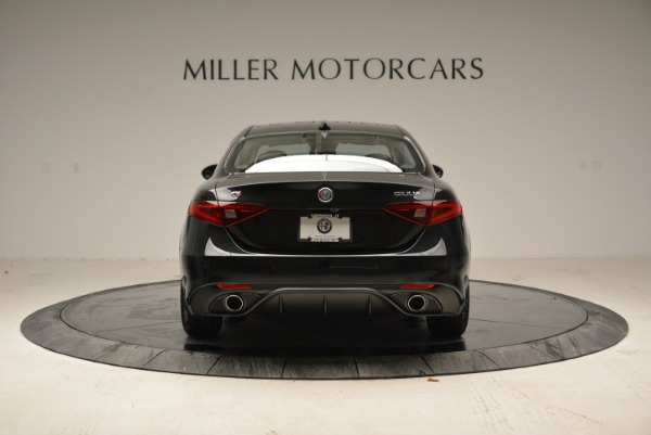 New 2018 Alfa Romeo Giulia Ti Sport Q4 for sale Sold at Rolls-Royce Motor Cars Greenwich in Greenwich CT 06830 6