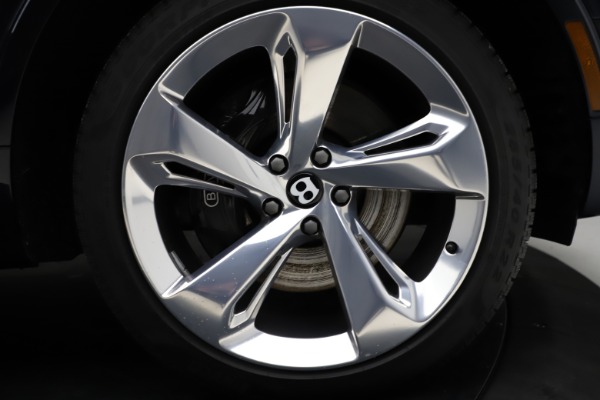 Used 2018 Bentley Bentayga Signature for sale $154,900 at Rolls-Royce Motor Cars Greenwich in Greenwich CT 06830 16