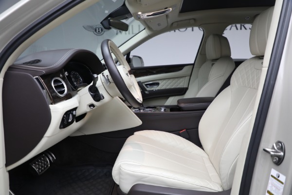 Used 2018 Bentley Bentayga Signature Edition for sale Sold at Rolls-Royce Motor Cars Greenwich in Greenwich CT 06830 15
