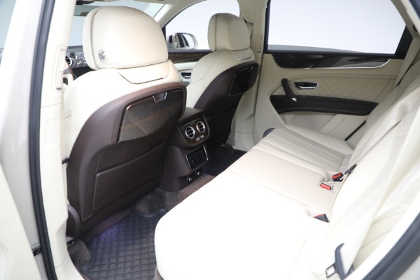 Used 2018 Bentley Bentayga Signature Edition for sale Sold at Rolls-Royce Motor Cars Greenwich in Greenwich CT 06830 17
