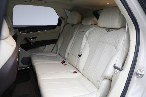 Used 2018 Bentley Bentayga Signature Edition for sale Sold at Rolls-Royce Motor Cars Greenwich in Greenwich CT 06830 19