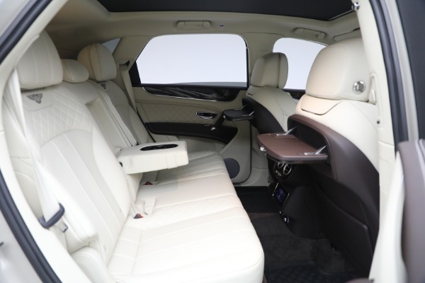 Used 2018 Bentley Bentayga Signature Edition for sale Sold at Rolls-Royce Motor Cars Greenwich in Greenwich CT 06830 24