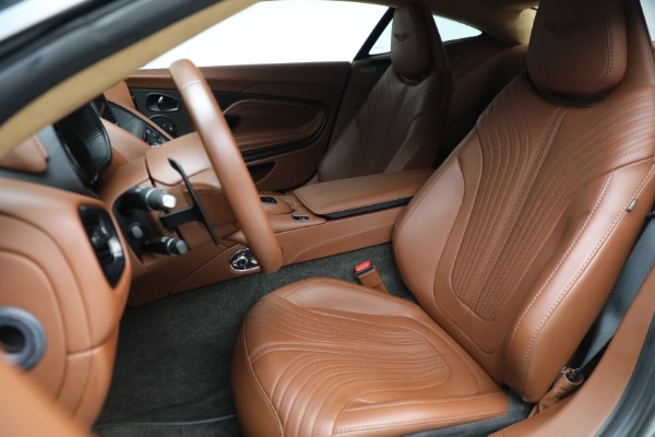 Used 2018 Aston Martin DB11 V12 for sale $127,900 at Rolls-Royce Motor Cars Greenwich in Greenwich CT 06830 15