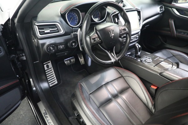 Used 2018 Maserati Ghibli SQ4 GranSport for sale $49,900 at Rolls-Royce Motor Cars Greenwich in Greenwich CT 06830 17