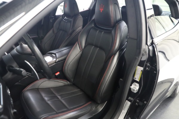 Used 2018 Maserati Ghibli SQ4 GranSport for sale $49,900 at Rolls-Royce Motor Cars Greenwich in Greenwich CT 06830 19
