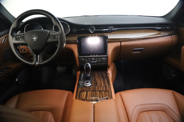 Used 2018 Maserati Quattroporte S Q4 GranLusso for sale Sold at Rolls-Royce Motor Cars Greenwich in Greenwich CT 06830 27