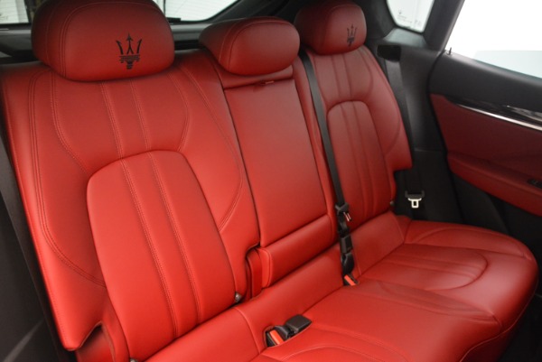 New 2018 Maserati Levante Q4 GranSport for sale Sold at Rolls-Royce Motor Cars Greenwich in Greenwich CT 06830 18
