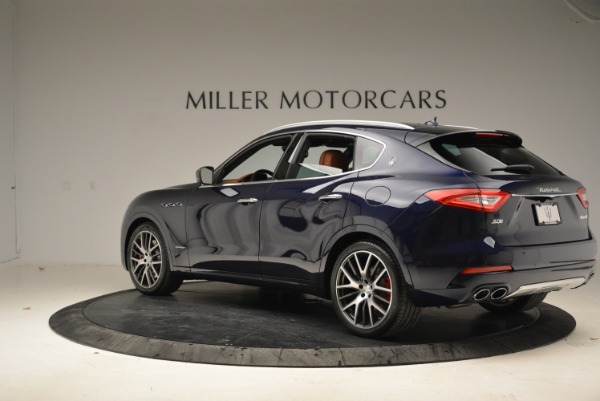 New 2018 Maserati Levante S Q4 GranLusso for sale Sold at Rolls-Royce Motor Cars Greenwich in Greenwich CT 06830 6