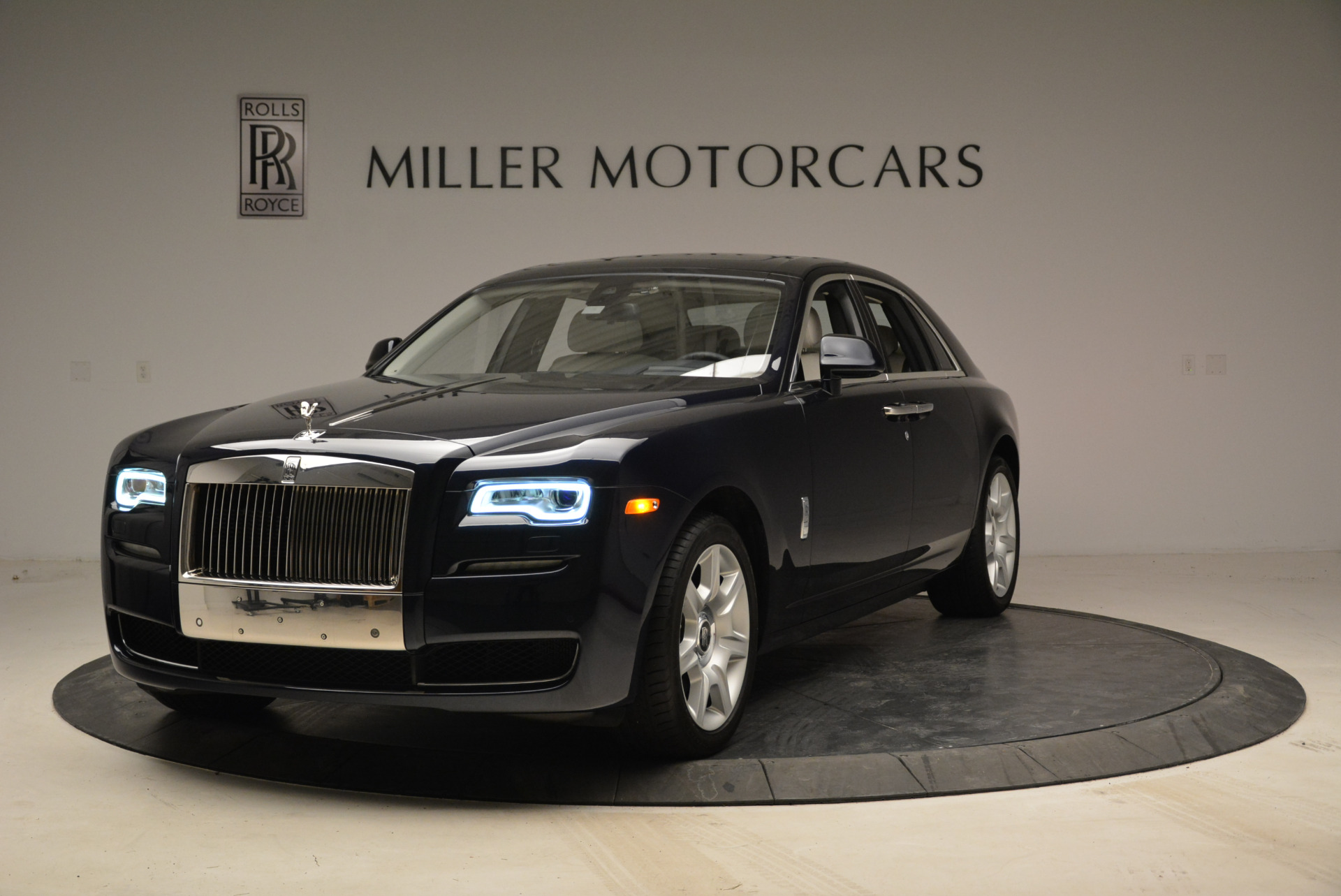 Used 2015 Rolls-Royce Ghost for sale Sold at Rolls-Royce Motor Cars Greenwich in Greenwich CT 06830 1