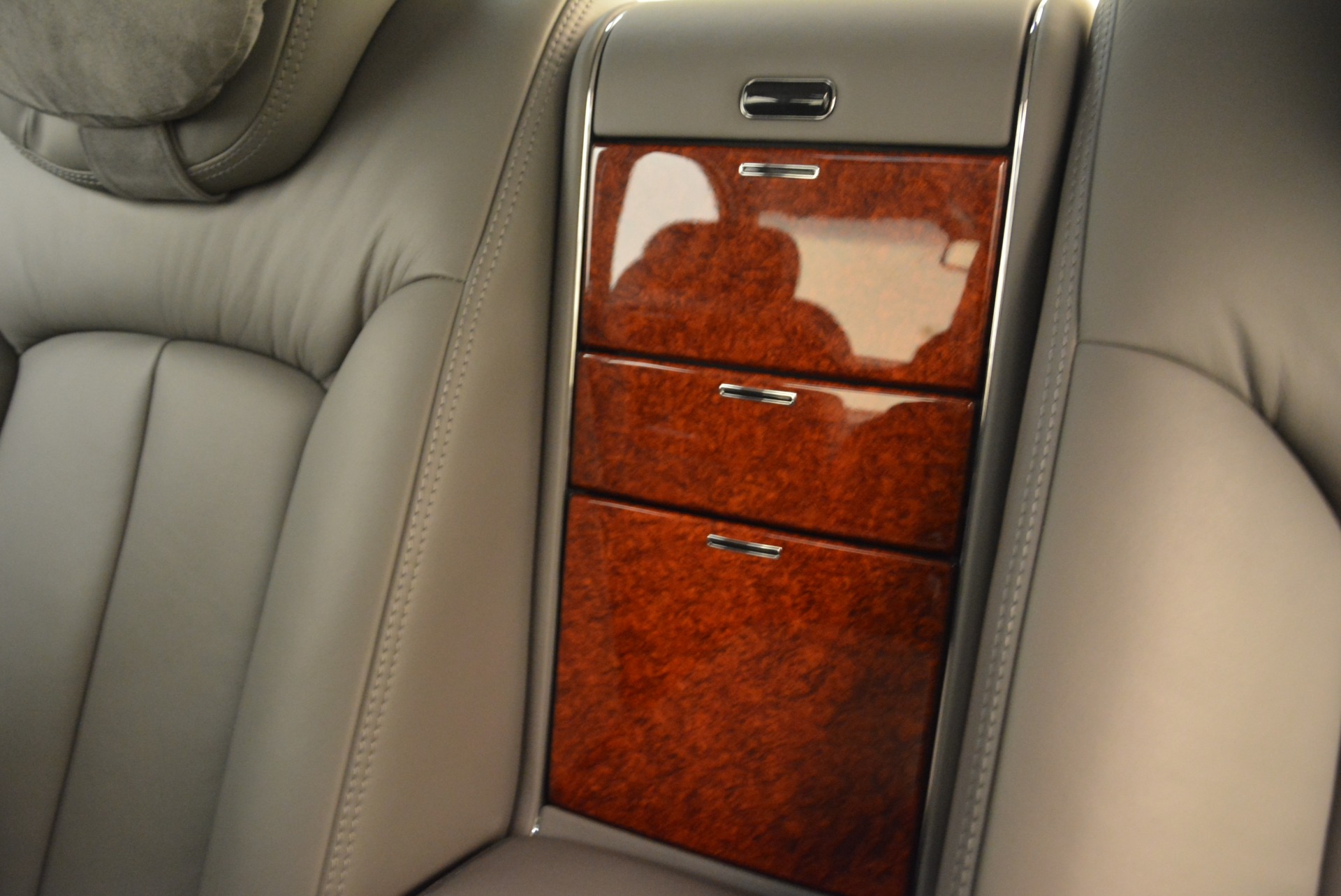 Used 2004 Maybach 57 for sale Sold at Rolls-Royce Motor Cars Greenwich in Greenwich CT 06830 24