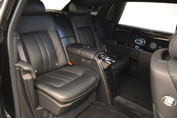 Used 2014 Rolls-Royce Phantom EWB for sale Sold at Rolls-Royce Motor Cars Greenwich in Greenwich CT 06830 14