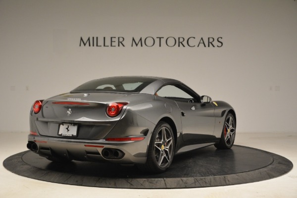 Used 2017 Ferrari California T Handling Speciale for sale $195,900 at Rolls-Royce Motor Cars Greenwich in Greenwich CT 06830 19