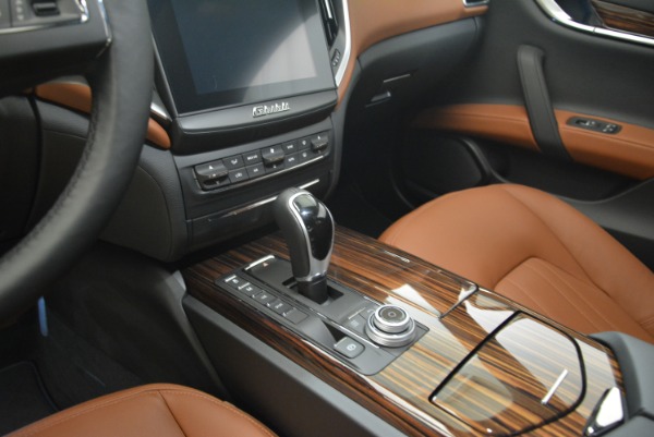 New 2018 Maserati Ghibli S Q4 for sale Sold at Rolls-Royce Motor Cars Greenwich in Greenwich CT 06830 17