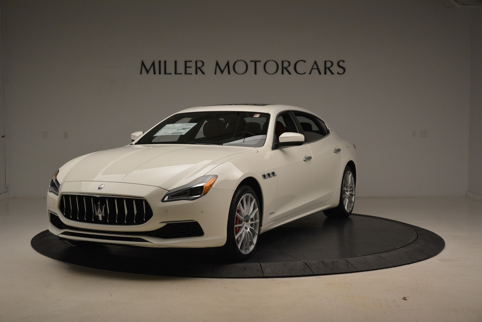 New 2018 Maserati Quattroporte S Q4 GranLusso for sale Sold at Rolls-Royce Motor Cars Greenwich in Greenwich CT 06830 1