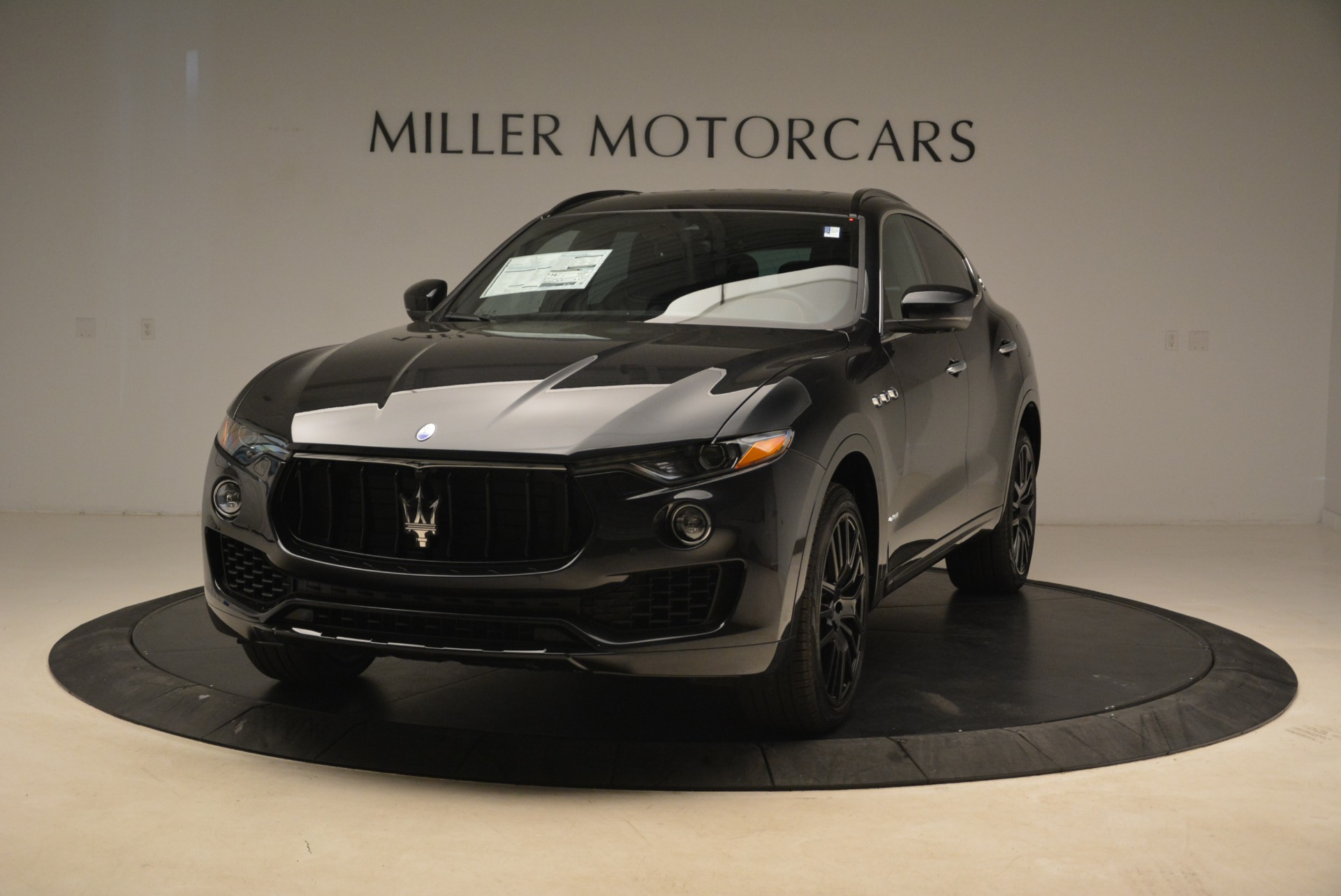 New 2018 Maserati Levante S Q4 Gransport for sale Sold at Rolls-Royce Motor Cars Greenwich in Greenwich CT 06830 1