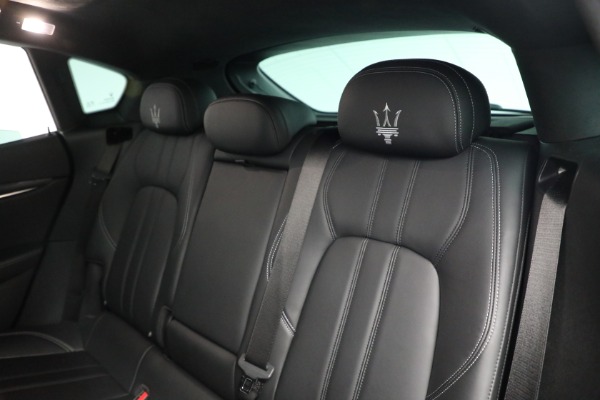 Used 2018 Maserati Levante S Q4 Gransport for sale Sold at Rolls-Royce Motor Cars Greenwich in Greenwich CT 06830 17